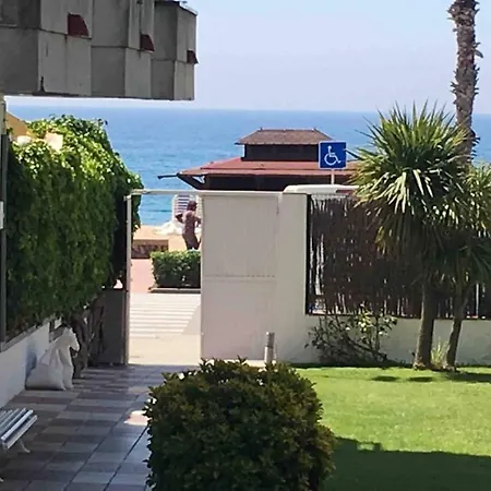 Romantico Piso De La Playa Fenals Apartment Lloret de Mar